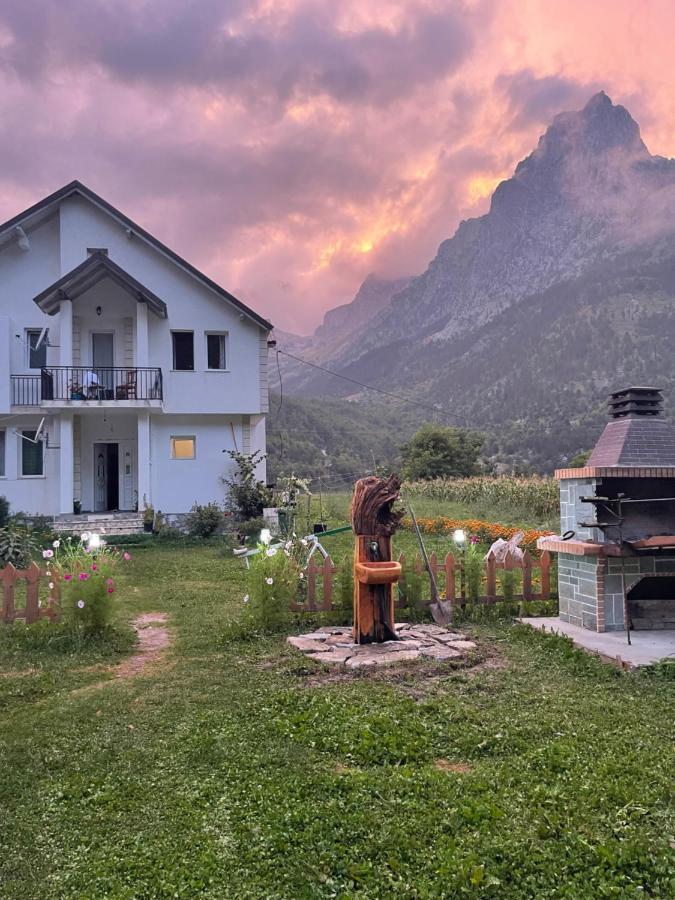 Bujtina Izet Selimaj Hotel Валбона Екстериор снимка